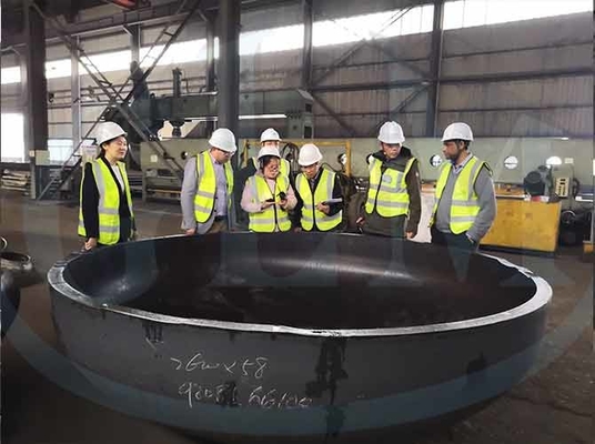 Q345r 2600mm Ellipsoidal đầu tàu áp suất thép không gỉ Dished đầu 58mm